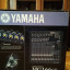 Mesa Yamaha MG-166Cx  de 16 canales + soporte de mesa Millenium
