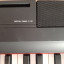 Piano digital  Yamaha P-121