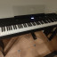 YAMAHA P525 NEGRO+soporte Yamaha L515b