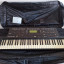 Sintetizador/Teclado Roland E68