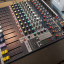 Mesa de mezclas Soundcraft EFX8