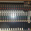 mesa de mezcla soundcraft Efx 12 con estuche