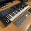 Teclado controlador Arturia Keylab MKII de 49 teclas.