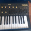 Sintetizador vintage Yamaha cs15d