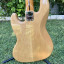 Bajo Squier Jazz Bass