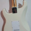 Fender Stratocaster Performer Artic White