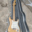 Fender strat classic 70's MiM 2002 + estuche Fender Plus