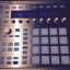 Maschine Gold Limited Edition MKII con software 2.3.0 mas Extras.
