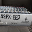 Mesa de mezclas Behringer Eurodesk SL2442FX-PRO