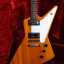 Explorer  (Gibson, Epiphone,...)