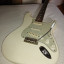 Fender Stratocaster Standard Made in Mexico en blanco ártico 'Light Relic' rosewood