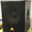 Vendo Subwoofer Behringer B1500D Pro Activo