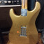 Stratocaster dorada Fender MJT