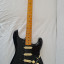 Fender Stratocaster Classic 50 modificada como "Black Strat"