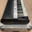 Piano Yamaha CP1 con flight case a medida y soporte original.