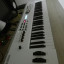 Teclado sintetizador Yamaha MX61 v2 White
