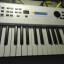 Teclado sintetizador Yamaha MX61 v2 White