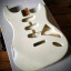 Cuerpo Stratocaster Aged White. Nitro. 1,8kg. Light Relic.