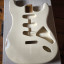 Cuerpo Stratocaster Aged White. Nitro. 1,8kg. Light Relic.