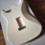 Cuerpo Stratocaster Aged White. Nitro. 1,8kg. Light Relic.