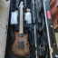 Guitarra Ernie Ball Music Man Sabre + estuche premium
