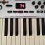 Teclado controlador M-Audio Oxygen 8 v2