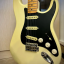 Guitarra strat echa por partes