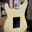 Guitarra strat echa por partes