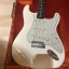 Fender AV II 61 STRAT RW OWT