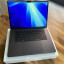 Macbook Pro Max M3 con 128 Gb de Ram y 2 TB de SSD