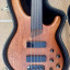 Cort Artisan B4FL Fretless + estuche rígido (impecable)