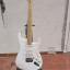 Fender Stratocaster player hss + estuche RESERVADA