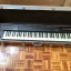 Teclado maestro Roland A-33 en perfecto estado, incluye flightcase.