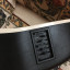 Guitarra acústica Ovation americana.