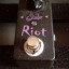 Suhr Riot Mini Black Edition – Distorsión pro en formato mini