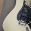 fender stratocaster american deluxe 2008  white pearl metallic