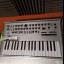 Sintetizador KORG Minilogue + Decksaver
