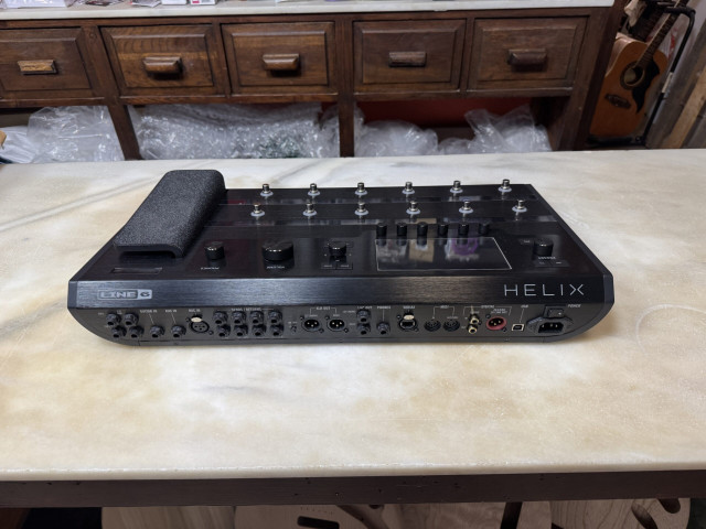 Line 6 Helix Floor Pedalera Multiefectos