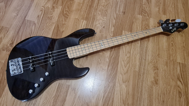 Bajo ESP LTD Elite J-4. Jazz Bass. Made in Japan. Rebajado!!!