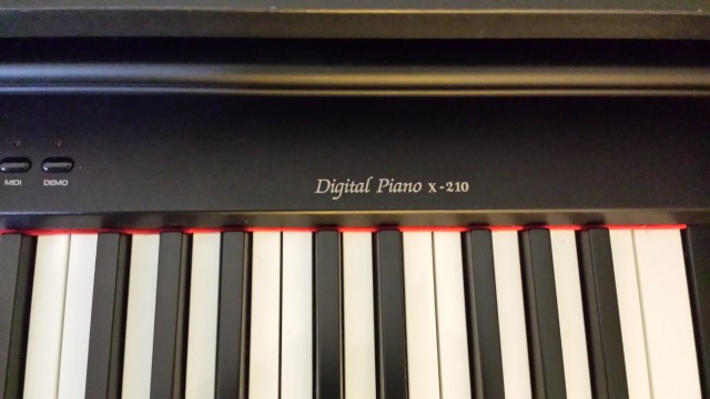 Daewoo Digital Piano Veloce x-210