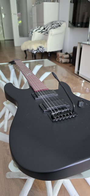 Harley Benton Eléctrica