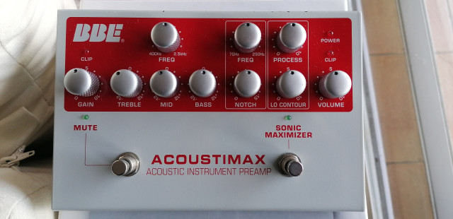 BBE ACOUSTIMAX . Preamplificador para guitarra acústica