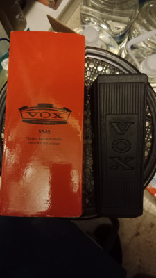 Vox V845 wah pedal