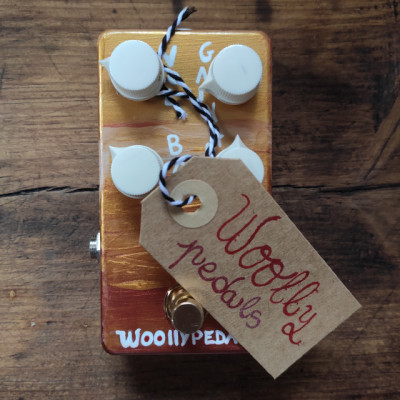 WoollyPedals: fabricación de pedales personalizados