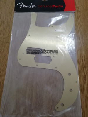 Fender Precision Bass Pickguard