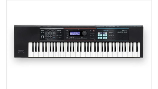 Roland juno y fantom