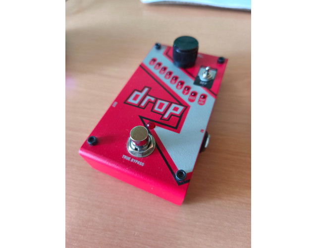 Pedal Digitech Drop (pitch shifter)