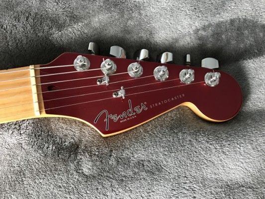 Stratocaster  Matching Headstock - Candy Apple Red