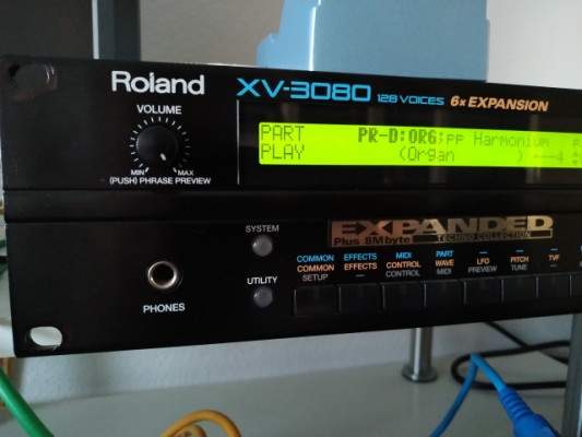ROLAND XV3080