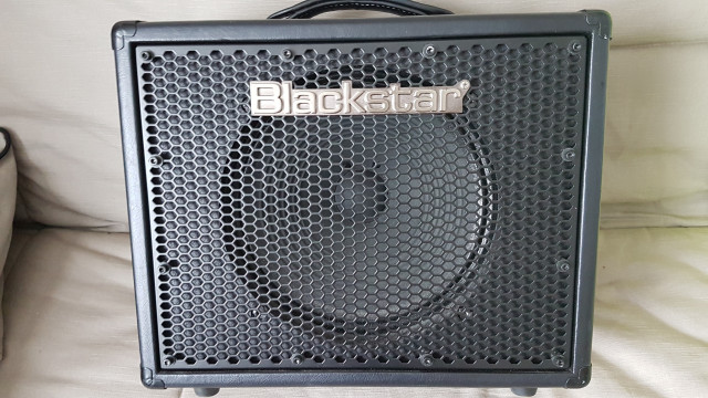 Blackstar HT5 Metal ( tambien cambio).